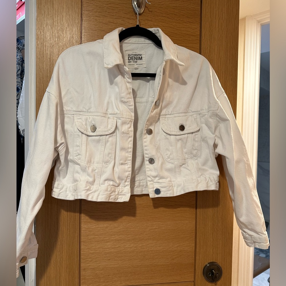 ZARA WHITE CROPPED DENIM JACKET